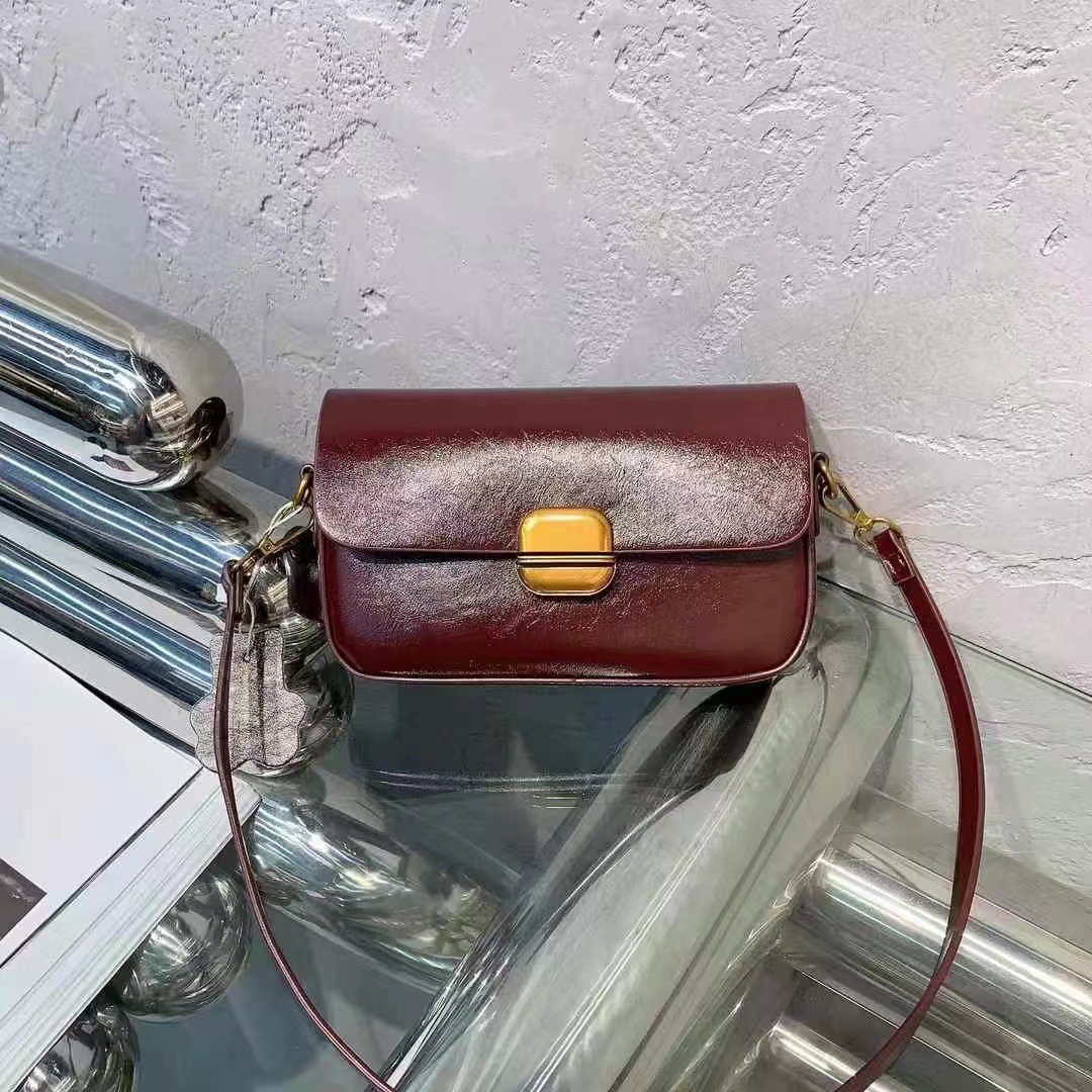 Freizeit kleine High-End-Nische, Kettenölwachsleder-Achseltasche, Damen 2024 neu modisch und vielseitig_voghion.com