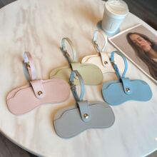 夏季新款简约风眼镜收纳包墨镜近视眼镜通用便携防刮保护挂包