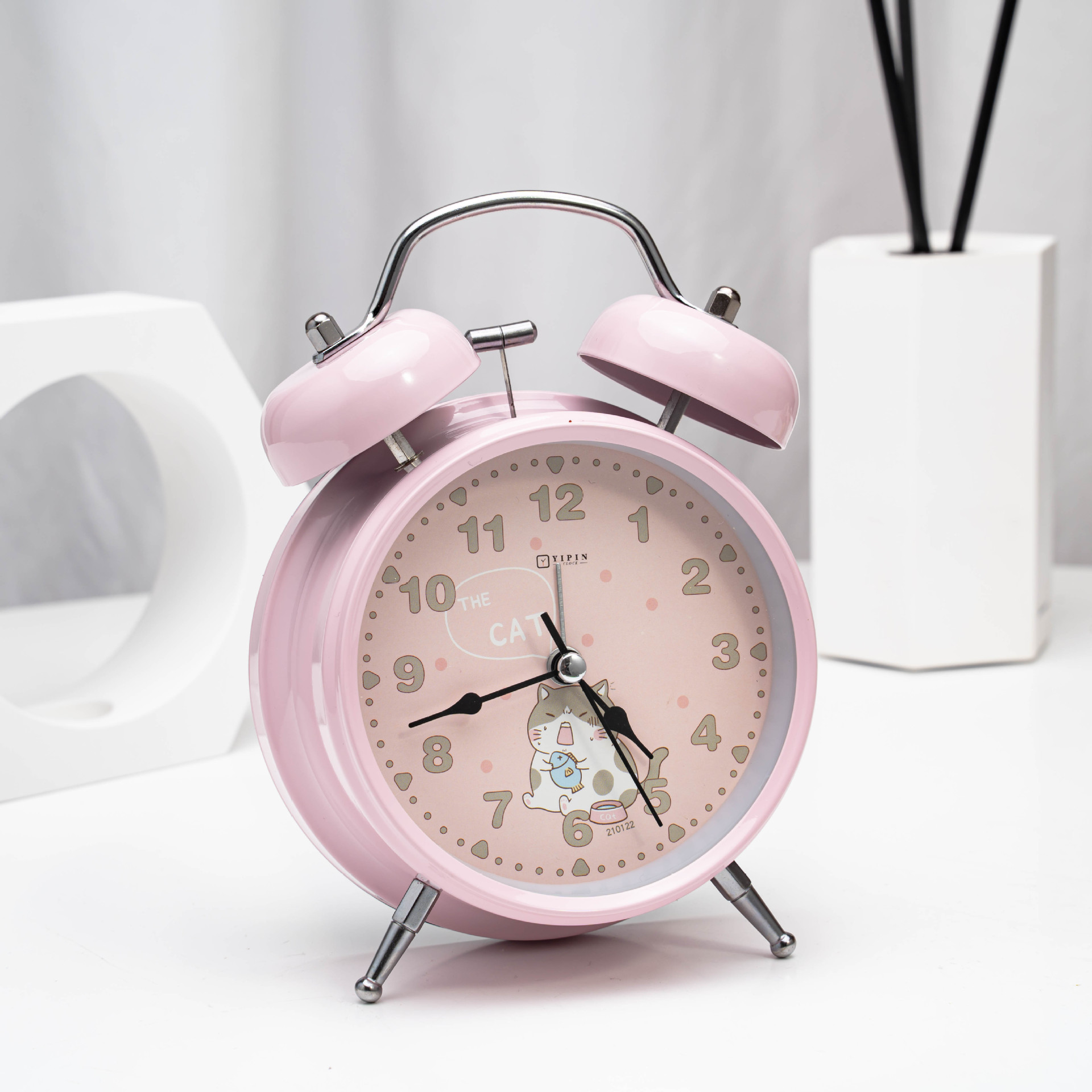 Venta al por mayor de fábrica de 4 pulgadas regalo creativo estudiante hogar despertador inteligente mesita de noche escritorio decoración de metal pequeño reloj