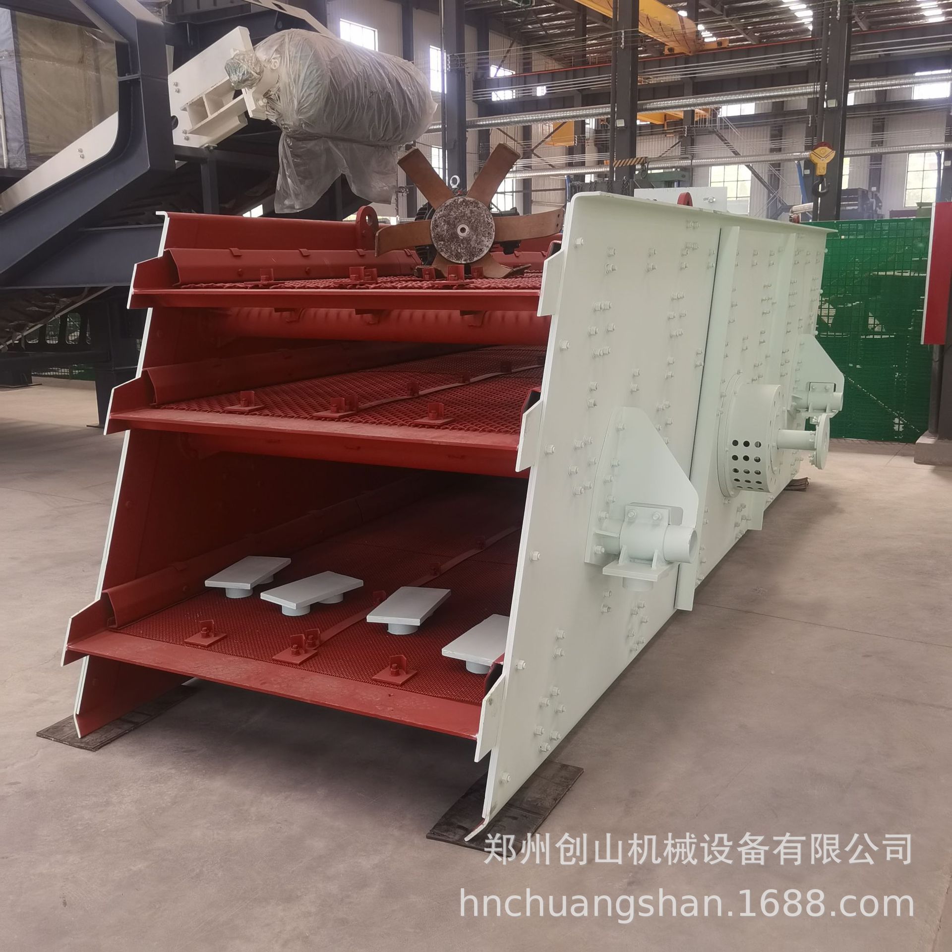 振动筛，圆振筛，沙子筛分机 1535筛沙子设备  振动筛   筛石子机