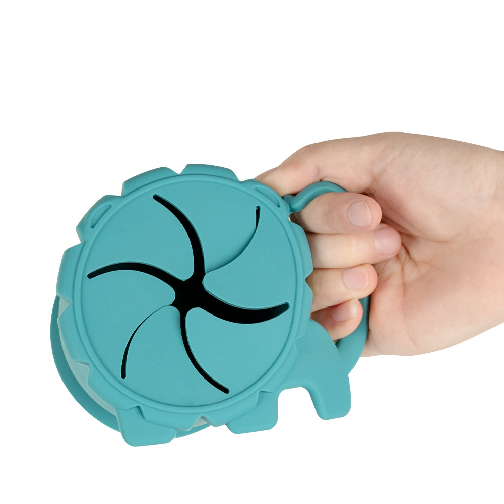 定制硅膠零食杯 嬰幼兒一體藍(lán)色零食杯 硅膠一體零食杯小吃杯