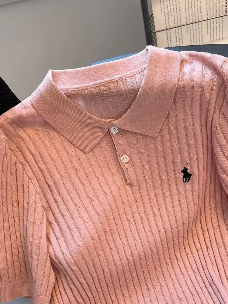 Áo thun nữ tay ngắn cổ polo chất liệu lụa đá mềm mại thêu họa tiết — màu hồng