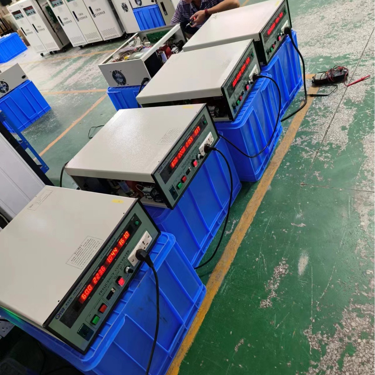 ŷ����˹3KVA��Ƶ��Դ�������������110V 60HZ���ϻ�����С�ҵ�