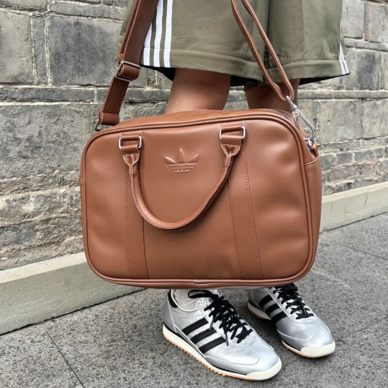 Adidas Clover Sports and Leisure Trendyy Women's Leather Retro Style One-Shoulder Cross-Body Handbag