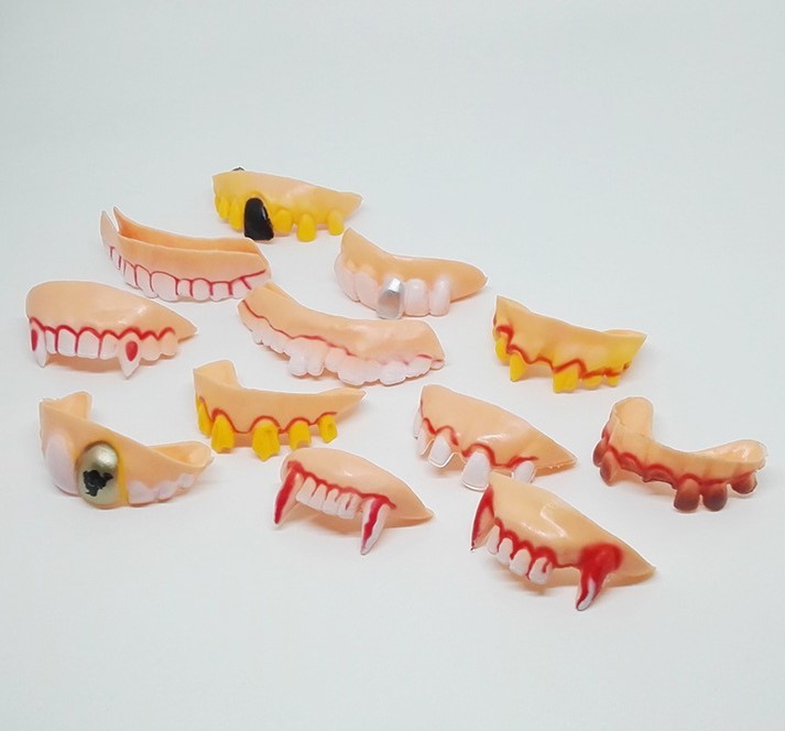 Doce dientes postizos de color carne (Orden en múltiplos de 12)