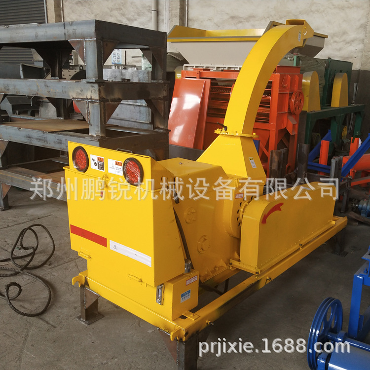 鹏锐履带式移动柴油版树叶削片粉碎机 6130型干湿两用秸秆切碎机