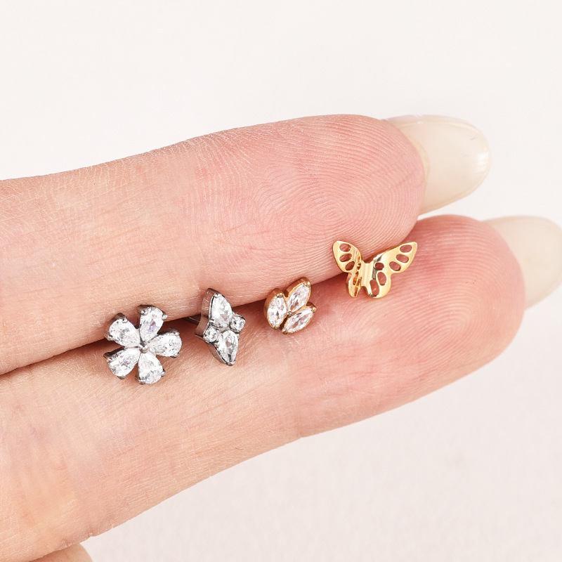 Pointed titanium steel lip stud product view