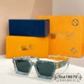 Green tortoiseshell frame green lenses
