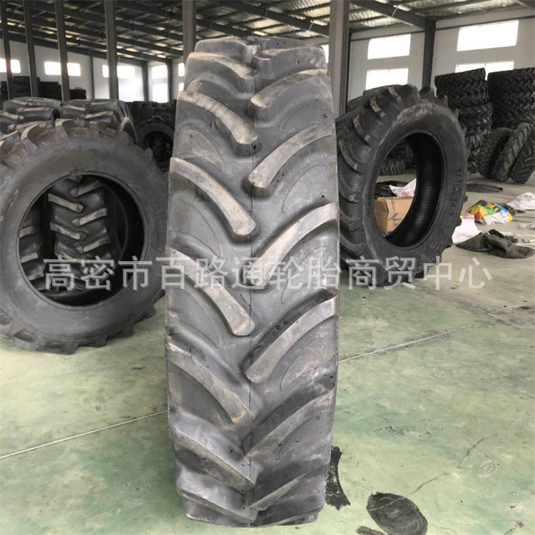 批发大马力拖拉机520/85R42全钢子午线轮胎20.8R42农业真空轮胎