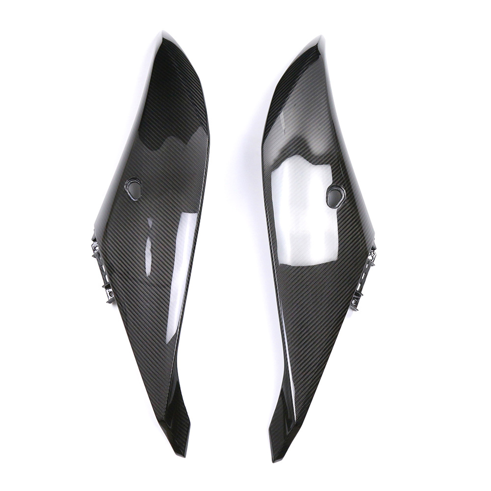 Suitable for new YAMAHA YAMAHA R3 front big side plate carbon fiber shell motorcycle accessories fairing