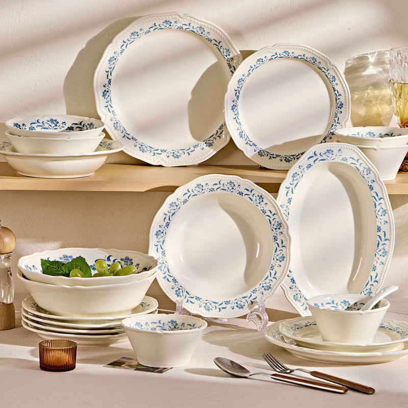 High-temperature underglaze French aristocratic bowl and plate tableware set, ceramic rice bowls, dishes, plates, and bowls for gifting