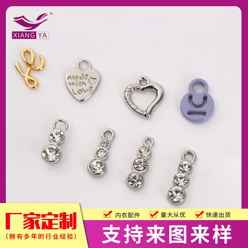 Metal bra heart shaped, pendant with letters, diamond accessory, underwear, wholesale