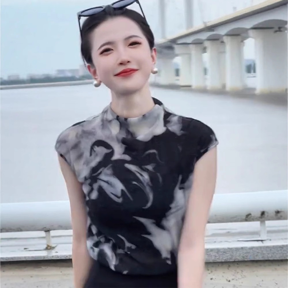 여름 패셔너블 슬림핏 얇은 이너 레이어드 셔츠 여성용 유럽 스타일 수묵화 타이 염색 메쉬 민소매 티셔츠