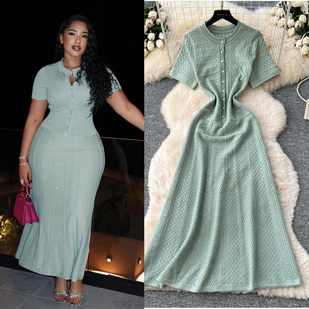 French Style Dress for Women 2026 Spring New Style Celebrity High-End Beaded Round Neck Waist Knitted Long Skirt