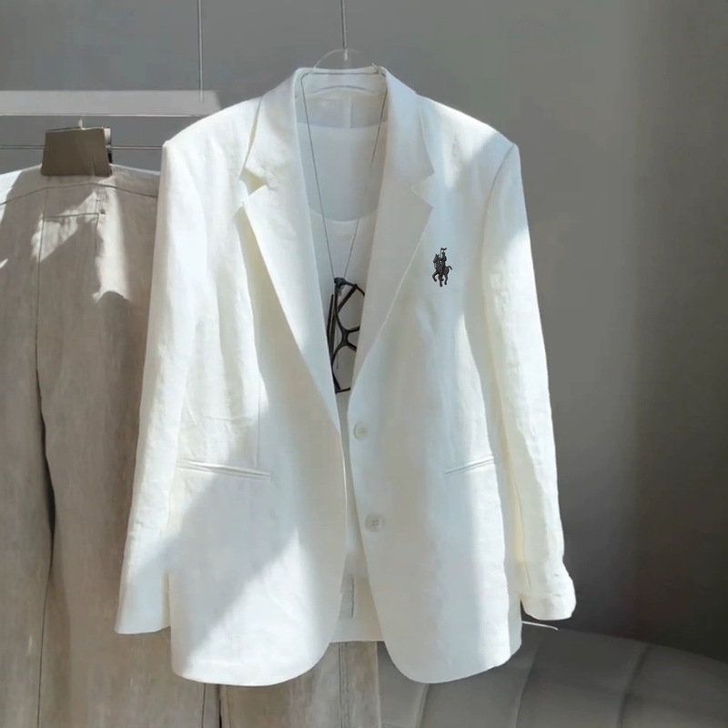 Minimalist white linen suit with small horse embroidery, women's 2026 autumn new collection, lightweight and high-quality casual blazer