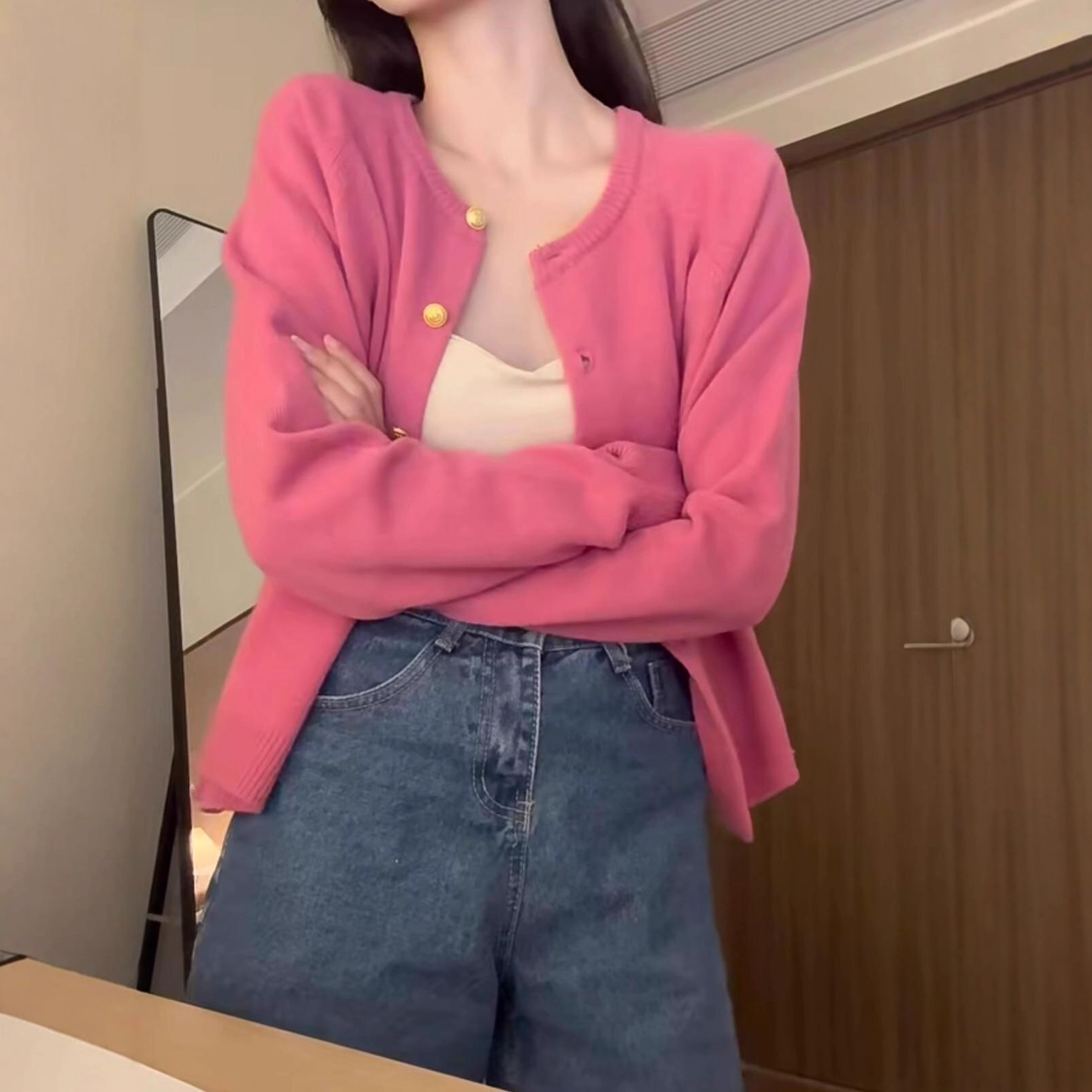 小众慵懒风玫红色针织开衫女秋冬温柔氛围感软糯毛衣外套漂亮上衣