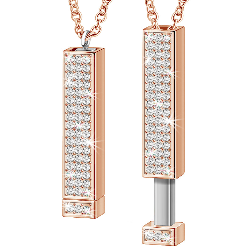 Necklace Image 4