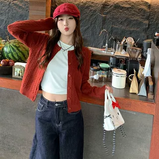 高级感针织开衫短款女小个子正肩麻花刺绣学院风毛衣外搭韩系上衣