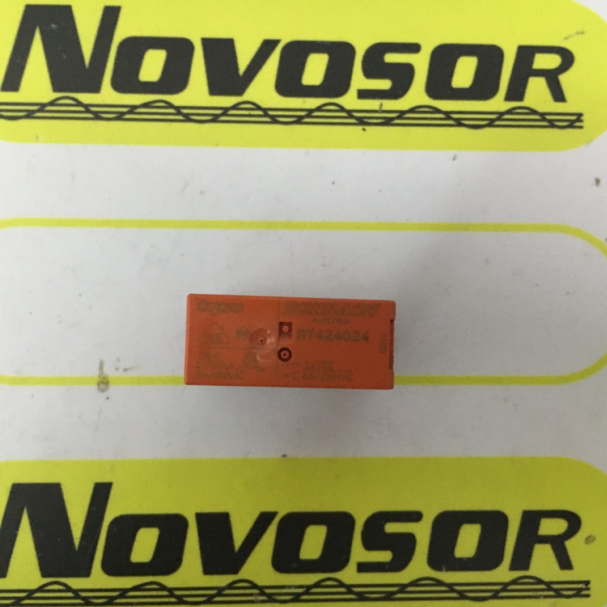 EM18 SCHRACK R7424024  SIENEMS  RT78725