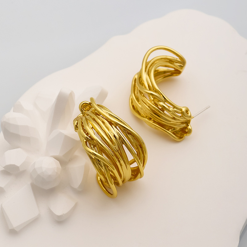 1 Pair Ins Style Simple Style C Shape Lines Plating Copper Ear Studs display picture 3
