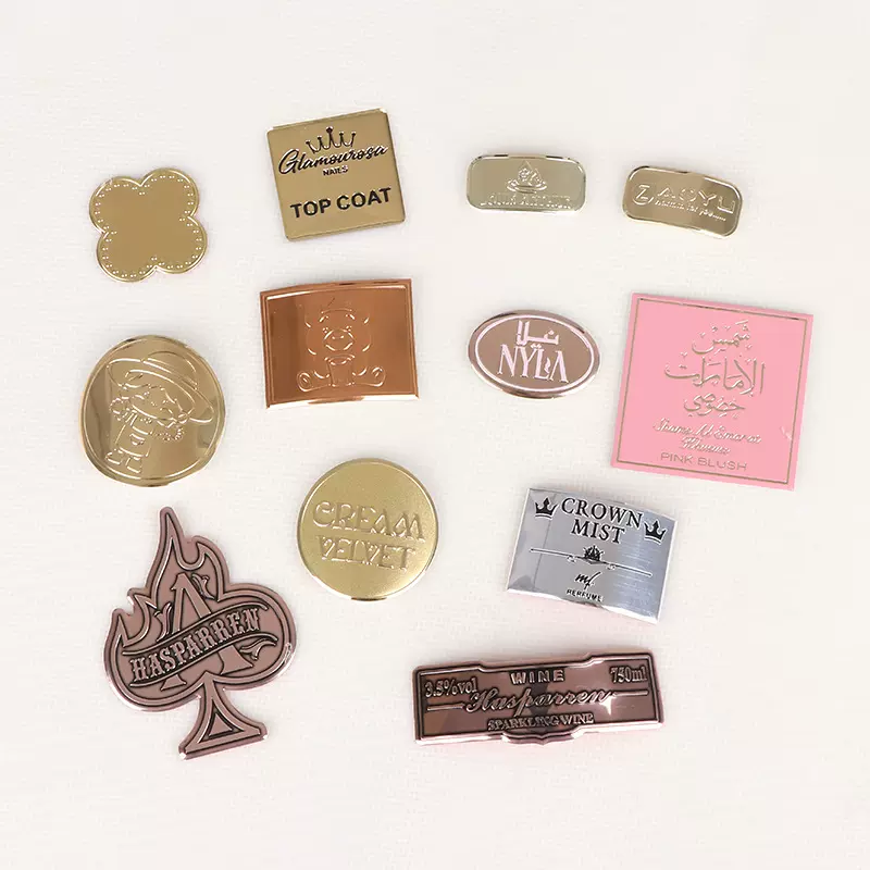 金属铝铭牌香水化妆品弧度玻璃瓶商标高光拉丝合金香水标牌定做