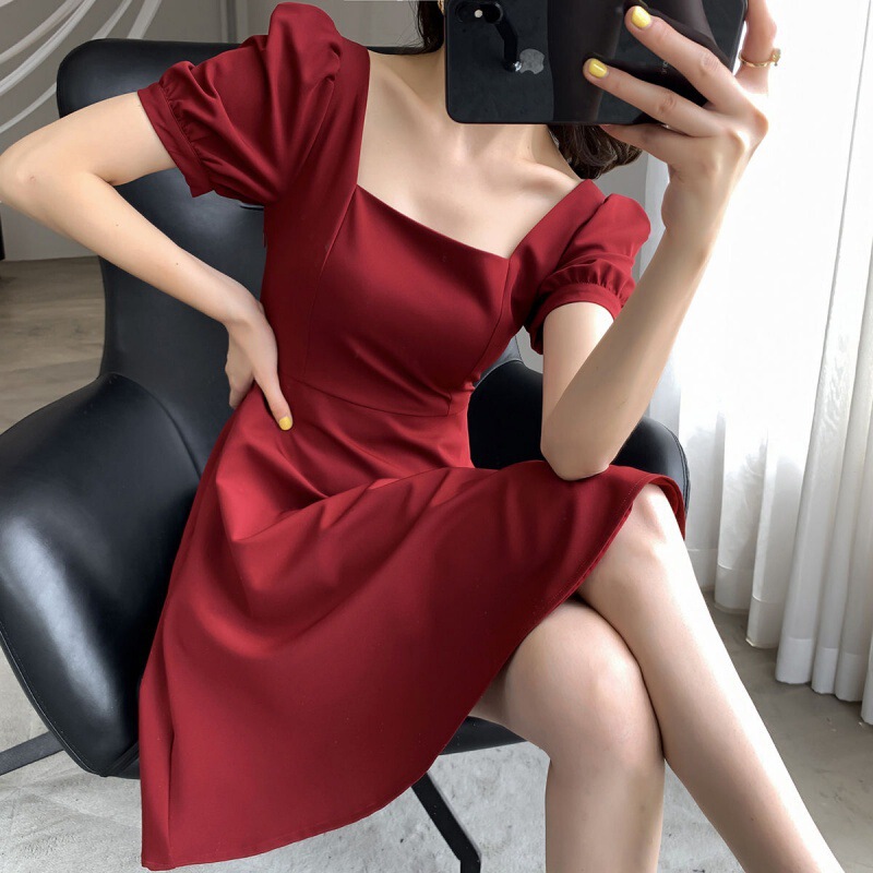 2025 Summer New Retro Hepburn Style Little Black Dress Fat Girl Waist Slimming Square Neck Dress Women's Foreign Trade