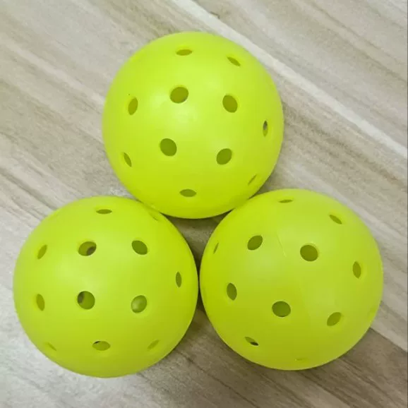 Factory direct in stock ball 40 hole ball hole ball pickleballs74mm injection molding competition ball