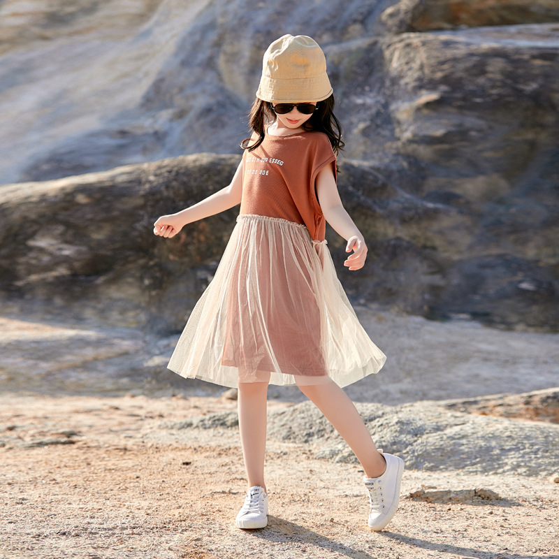 Vestido de verano para niñas 2024 primavera y verano para nuevos niños vestido de princesa niña estilo coreano estilo occidental falda de malla