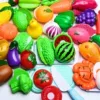 There are 6 pieces of repetitions randomly with repetitions of fruits