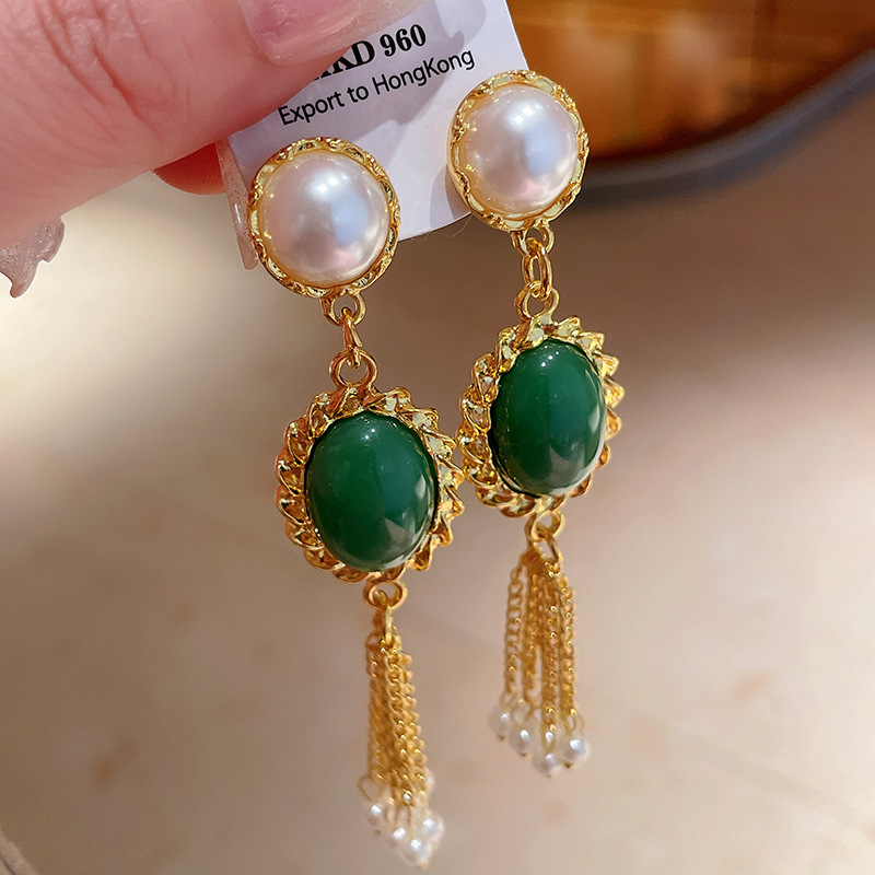 Pendientes de perlas de cristal de diamante de aguja de plata pendientes largos de lujo de Luz Retro europeo y americano pendientes dulces frescos de alto grado para mujeres