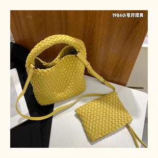 Hand-Woven Bucket Bag for Women 2025 New Genuine Leather Women's Bag Fashionable Small Tote Bag Satchel Shoulder Crossbody Bag