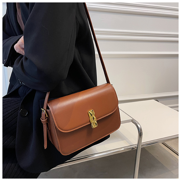 New Fashion Western One-shoulder Messenger Autumn And Winter Square Bag display picture 4