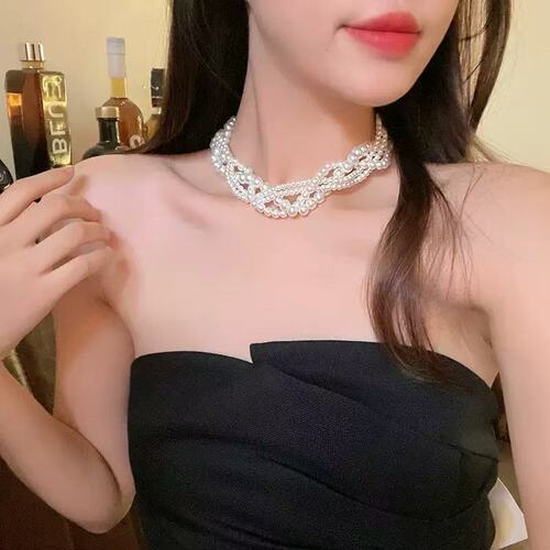 Baroque Pearl Pendant Necklace Fashion Niche New Lockchain Lightweight Luxury Matchable High-end Accessory for Women Wholesale