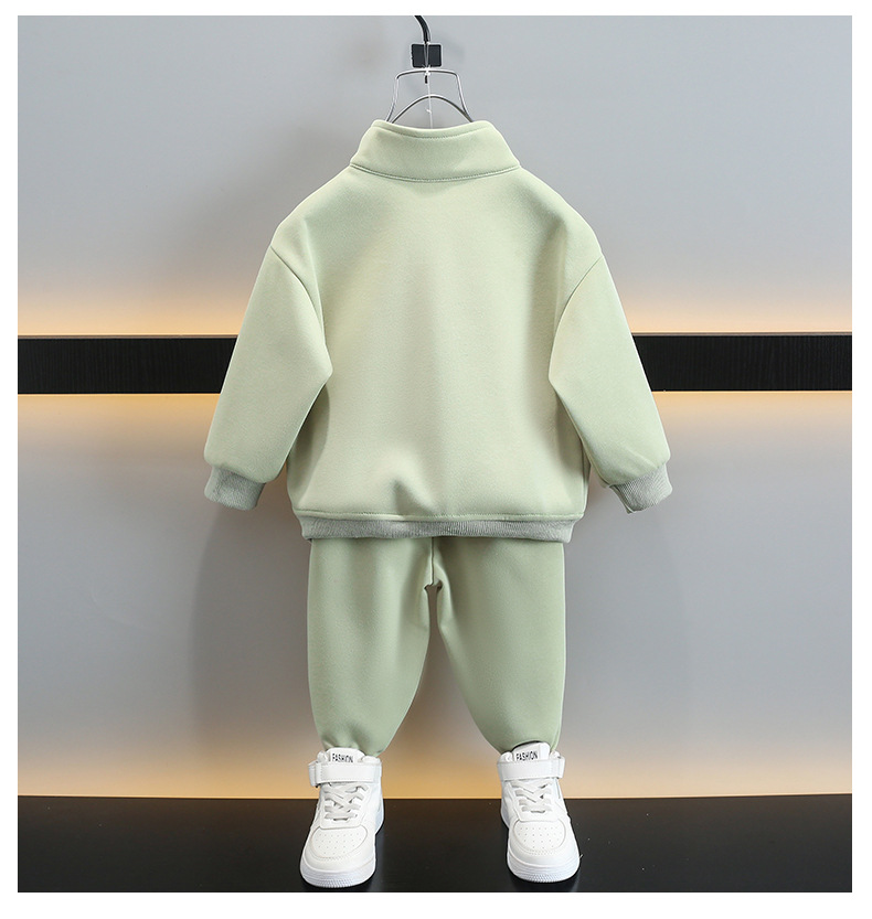 e autunno 2024 Nuovo set di due pezzi alla moda primaverile per bambini, abbigliamento sportivo per bambini alla moda_voghion.com