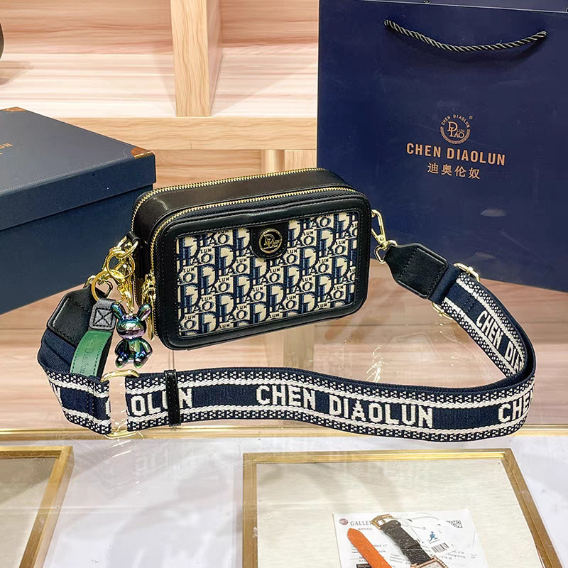 刺繍入り老眼バッグ、高級ハンドメイドバッグ、今年人気の女性用スモールバッグ、軽い高級感、ファッショナブルなレトロなショルダークロスボディバッグ|undefined
