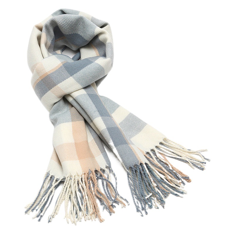 新商品の千鳥格ファッションはカシミヤの女性モデルに似合います。