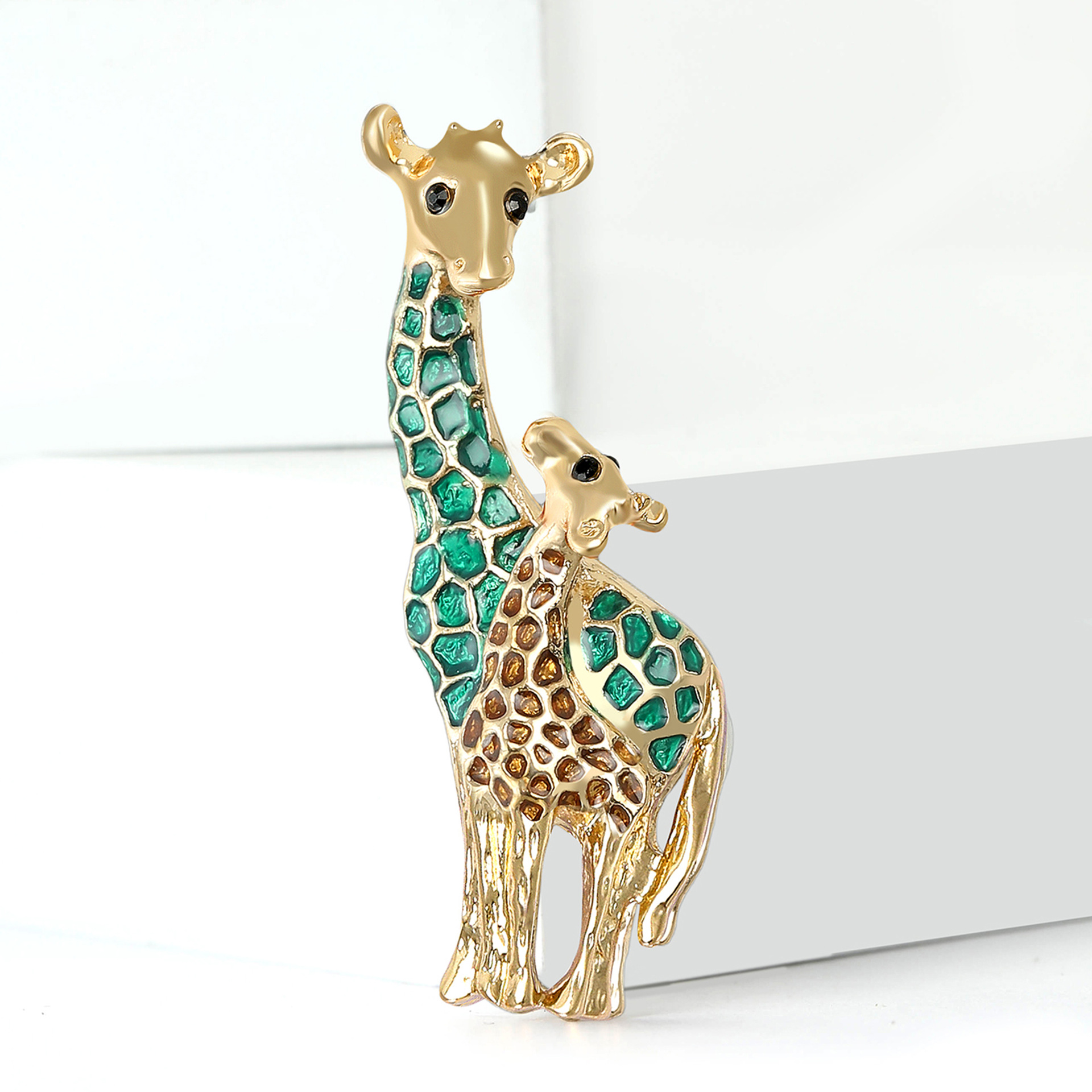 Fashion multi-color alloy oil drop enamel giraffe brooch temperament exaggerated men's and women's clothing corsage jewelry pins