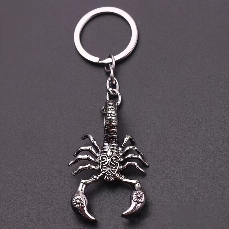 European and American Retro Scorpion Keychain Zinc Alloy Personalized Pendant Fashion Punk Style Creative Metal Jewelry