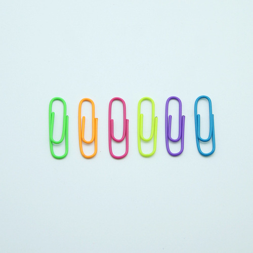 Japanese and American colored simple paper clips anti-rust tube paper clips office stationery binding supplies U-shaped pins wholesale