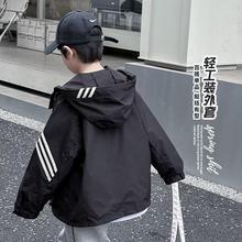 男童工装连帽外套春秋季2025年新款中大儿童炸街冲锋衣儿童上衣