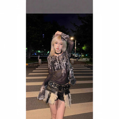 暗黑朋克辣妹一字肩时尚印花网纱长袖小众T恤女打底衫