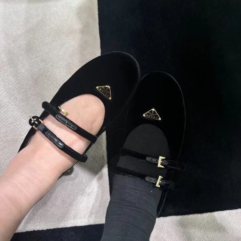 2026 New Niche Triangle Logo Suede Black Genuine Leather Mary Jane Flats for Women, Flat Genuine Leather Evening Style Women's Shoes