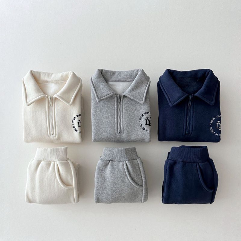 Children's New Autumn and Winter Long-Sleeved Suits for Boys and Girls, Fashionable Patterns, Simple Lapel Fleece Sweatshirts, Versatile Two-Piece Sets