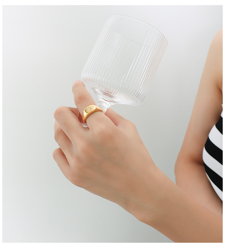 European and American jewelry inlaid zircon design titanium steel plated 18k gold finger ring