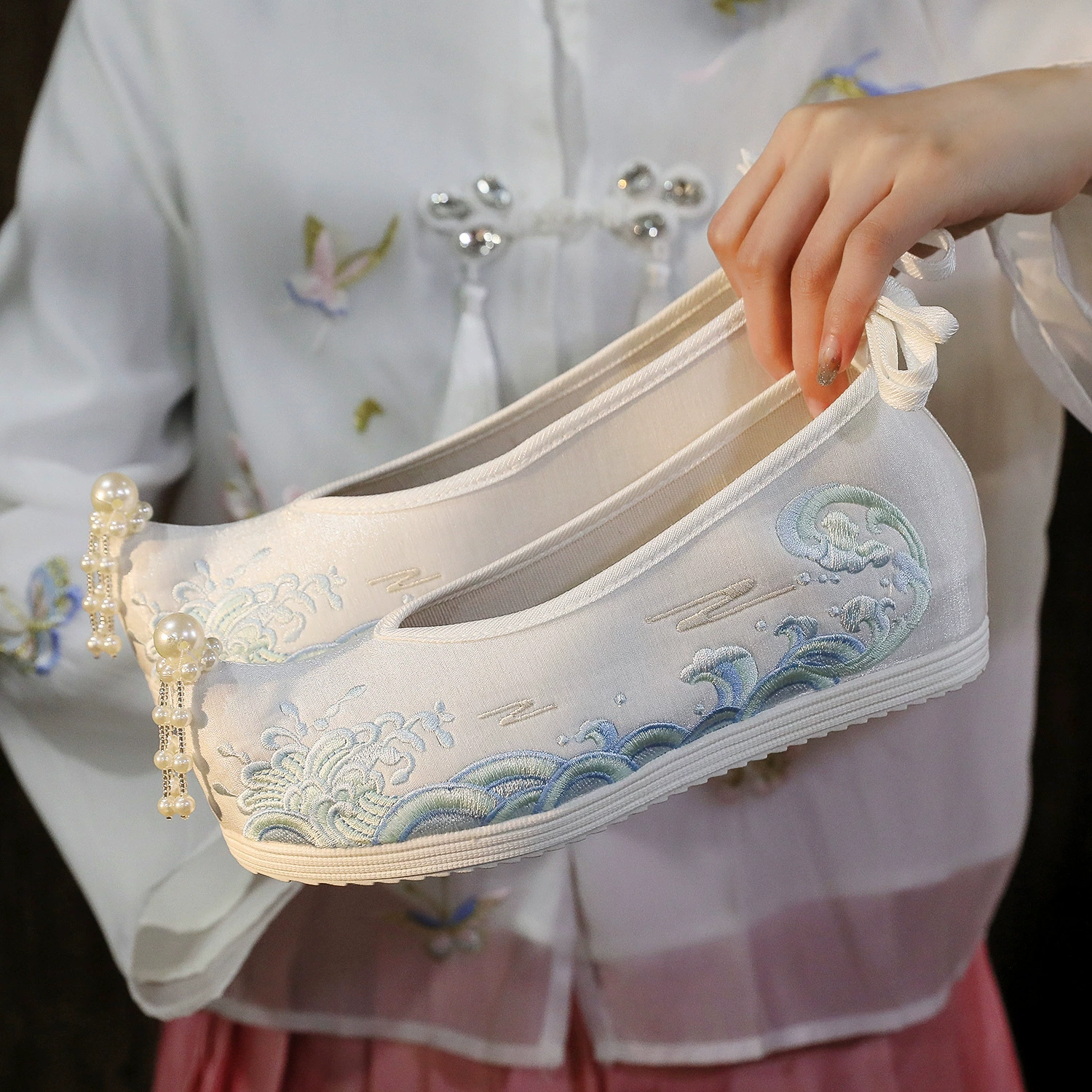 [Waves] новая обувь ханьфу для студенток в старинном стиле, Женская подходящая ханьфу, обувь в старинном стиле для увеличения внутреннего роста, Han Element