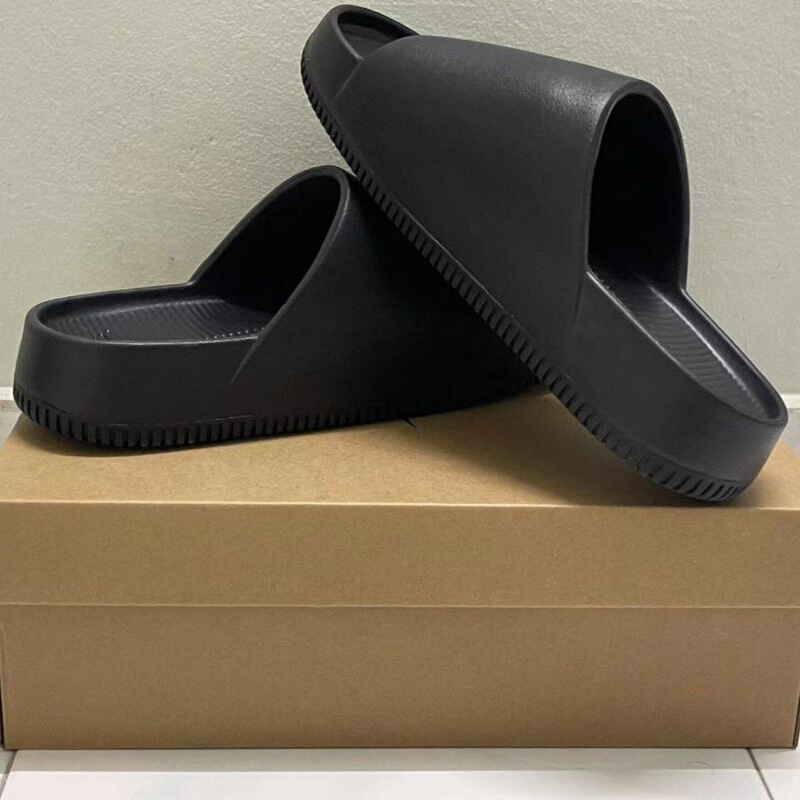Putian High-End Version Calm Slide Coconut Slippers Eva Original Label One-Strap Sandals for Men and Women, Summer Slippers with a Stepping-On-Clouds Feel Putian High-End Version Calm Slide Coconut Slippers Eva Original Label One-Strap Sandals for Men and Women, Summer Slippers with a Stepping-On-Clouds Feel