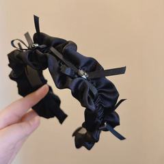 春の上で新しい黒色の復古の軽豪華なドリルの蝶結びのカチューシャの精巧なしわの広い辺の不規則な髪飾りの女性の百合