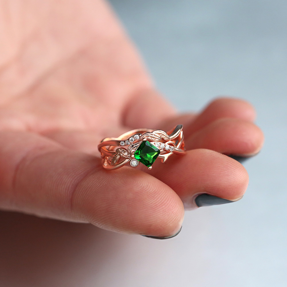 Hot Selling New Simulated Square Zircon Women's Ring European and American Internet Celebrity Engagement Ring Jewelry Wholesale