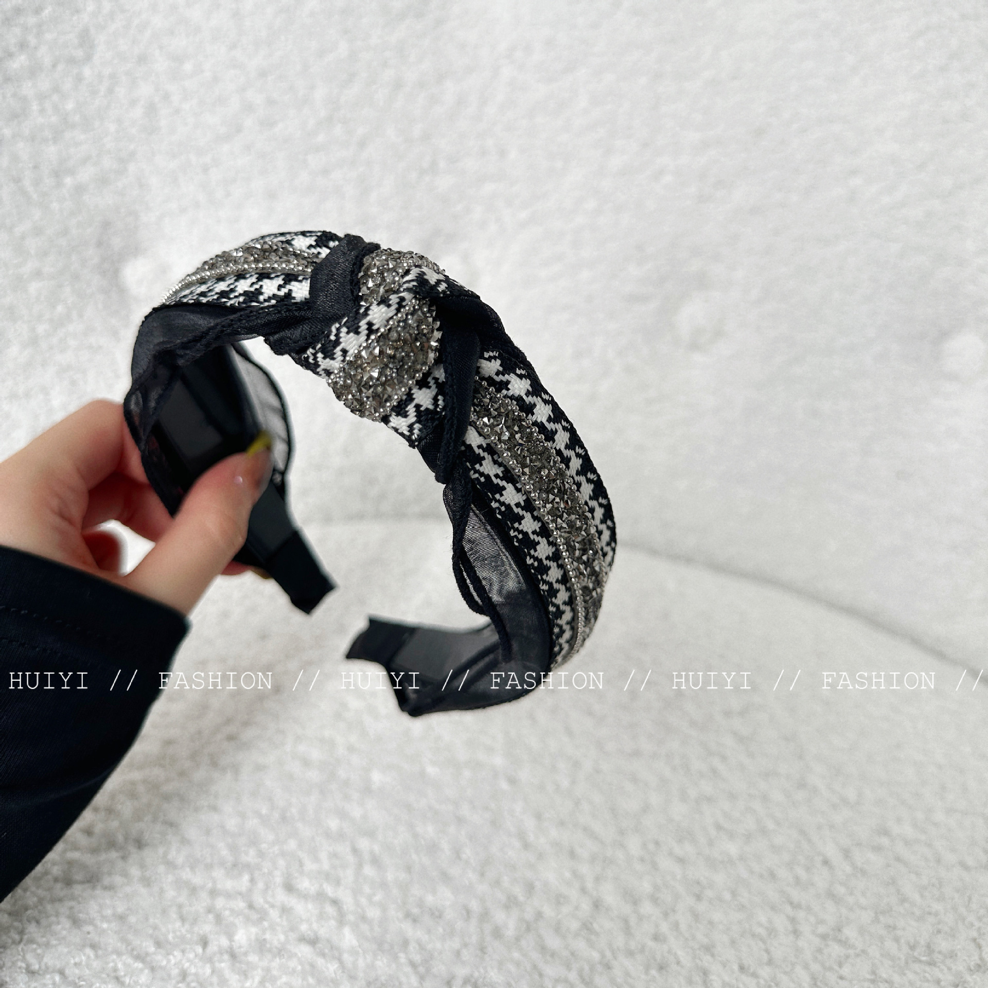 Französische Schleife, hohes Totenkopf-Oberteil, Tausend-Vogel-Muster-Stirnband mit Netz, rotes Temperament, Instagram-Diamant-Haarschmuck für_voghion.com