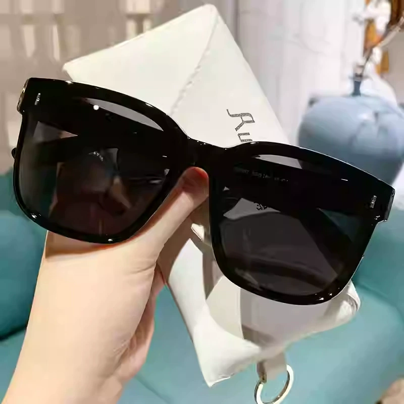 П polarized sunglasses set for women 2025 new European and American fashion personalized myopia clip dual-purpose polarized sunglasses set for women
